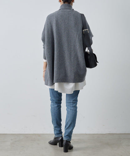 後背垂墜T恤襯衫