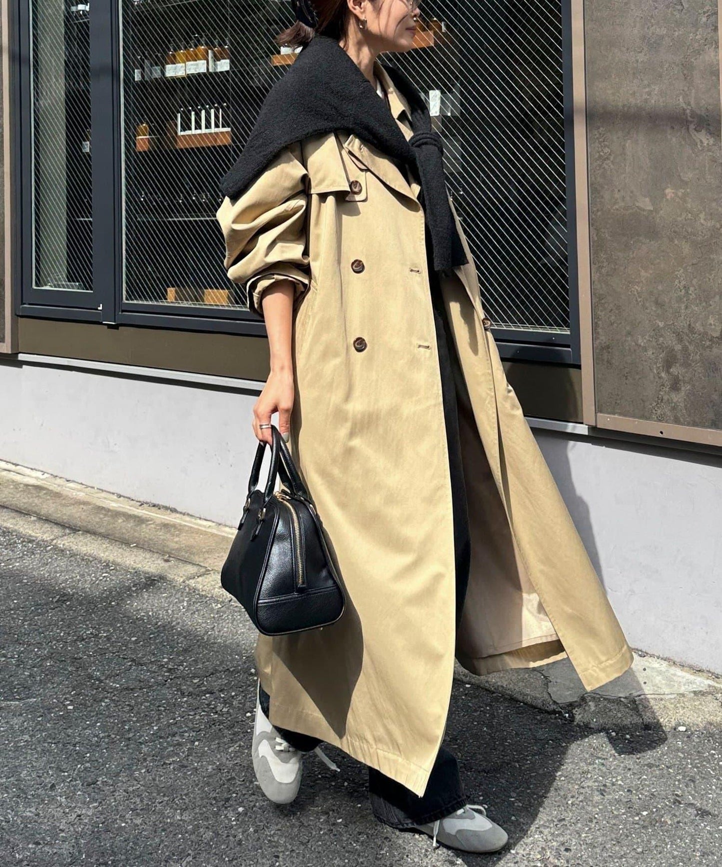 【每次即售罄的人氣單品】袖子蓬鬆設計風衣