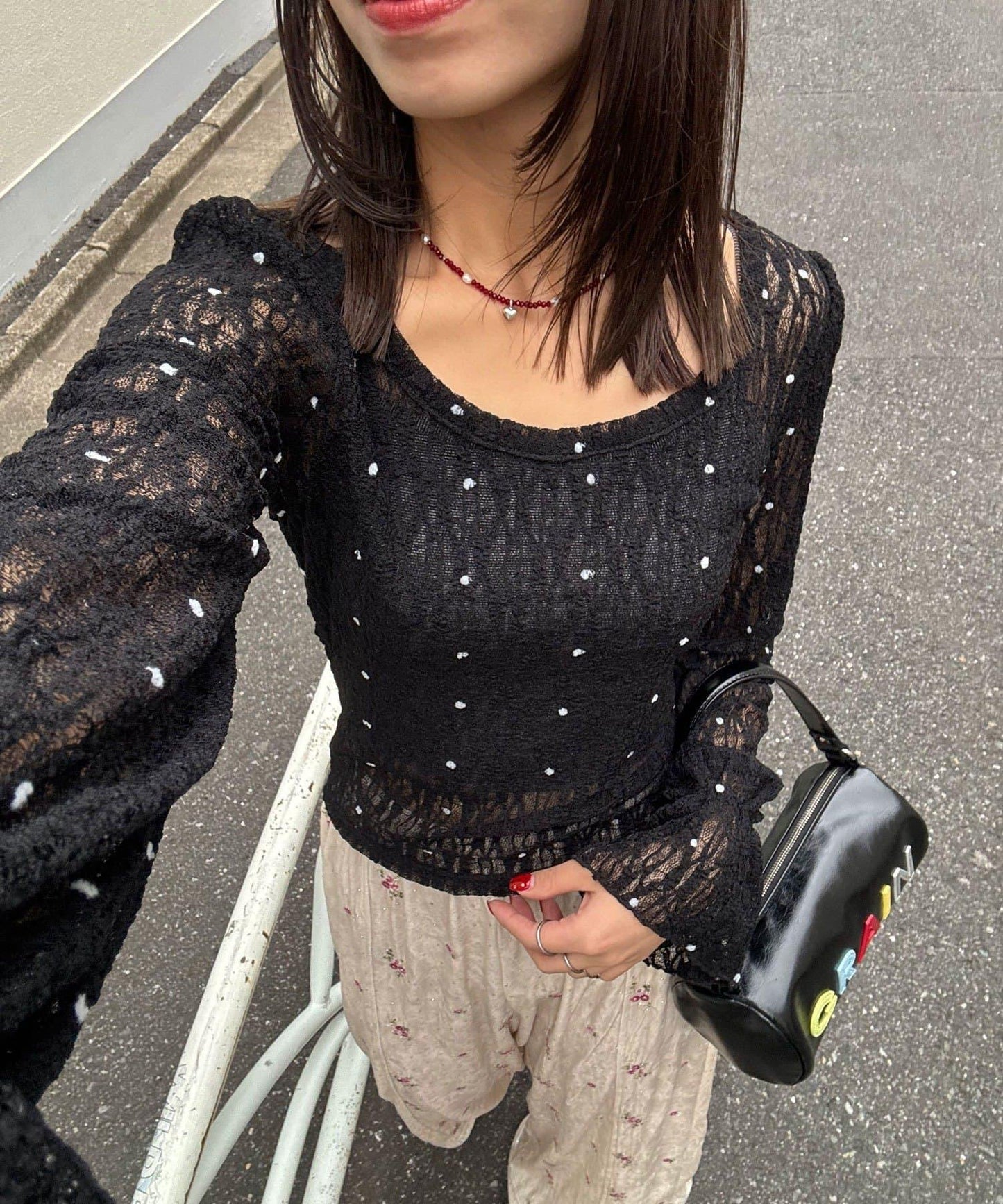 蕾絲波點套頭衫