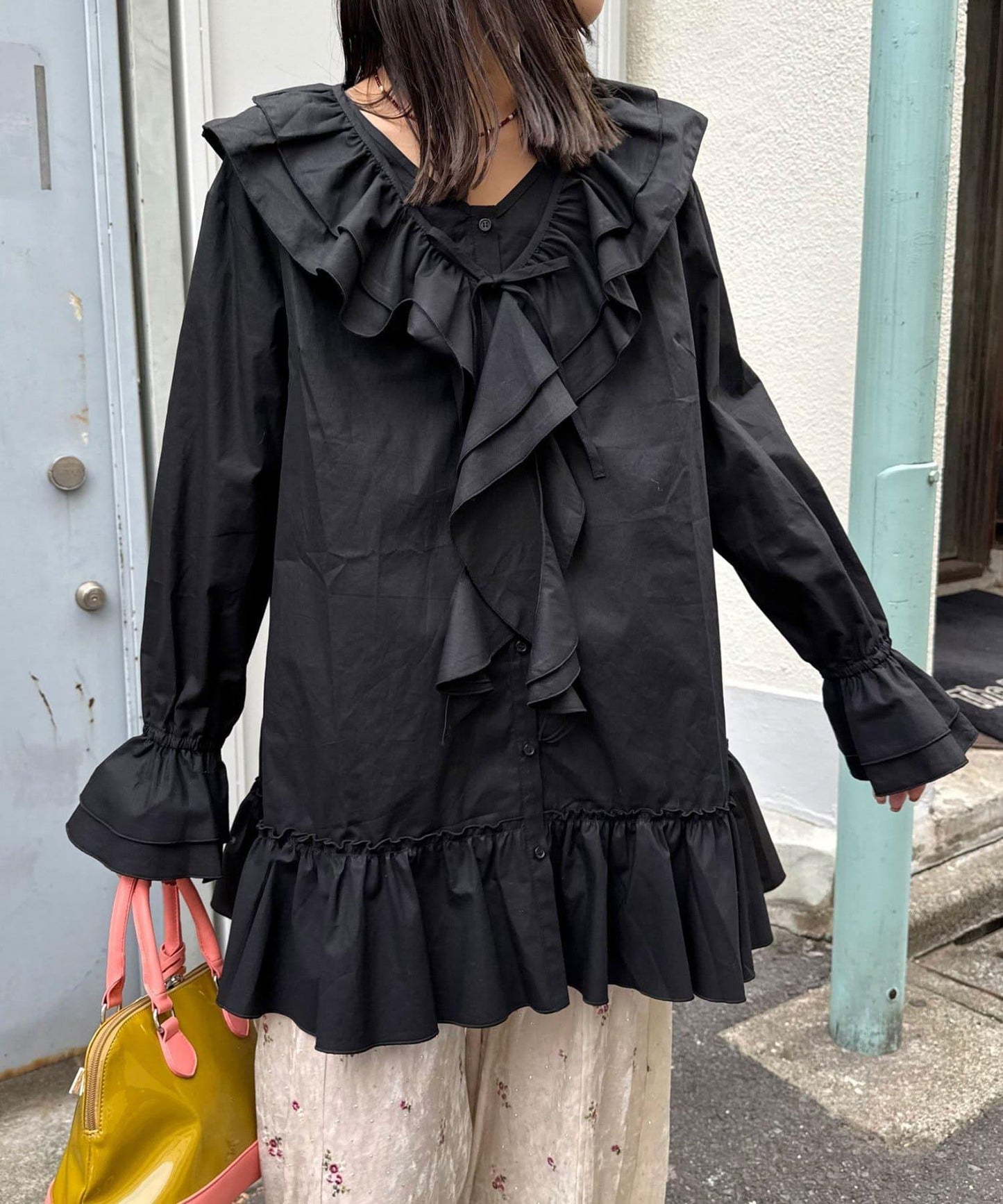 帶荷葉邊可拆卸領套裝長款襯衫