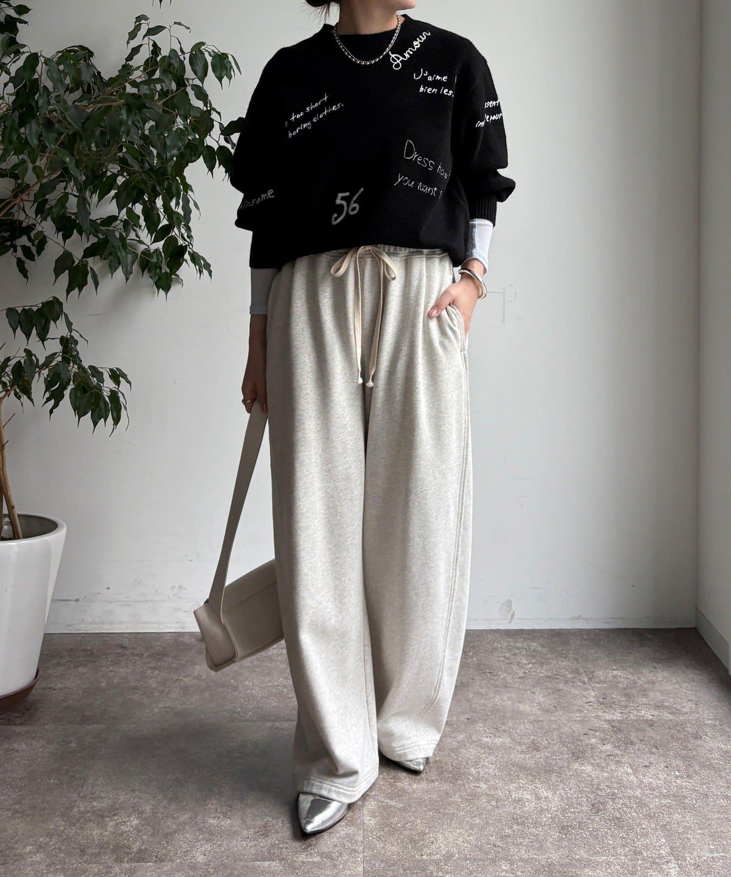 字母刺繡套頭衫