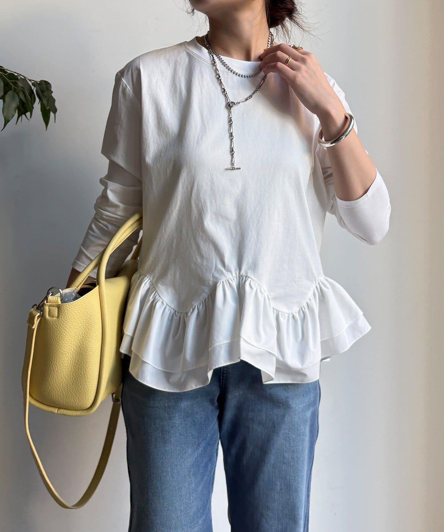 下襬異材質拼接荷葉邊T恤