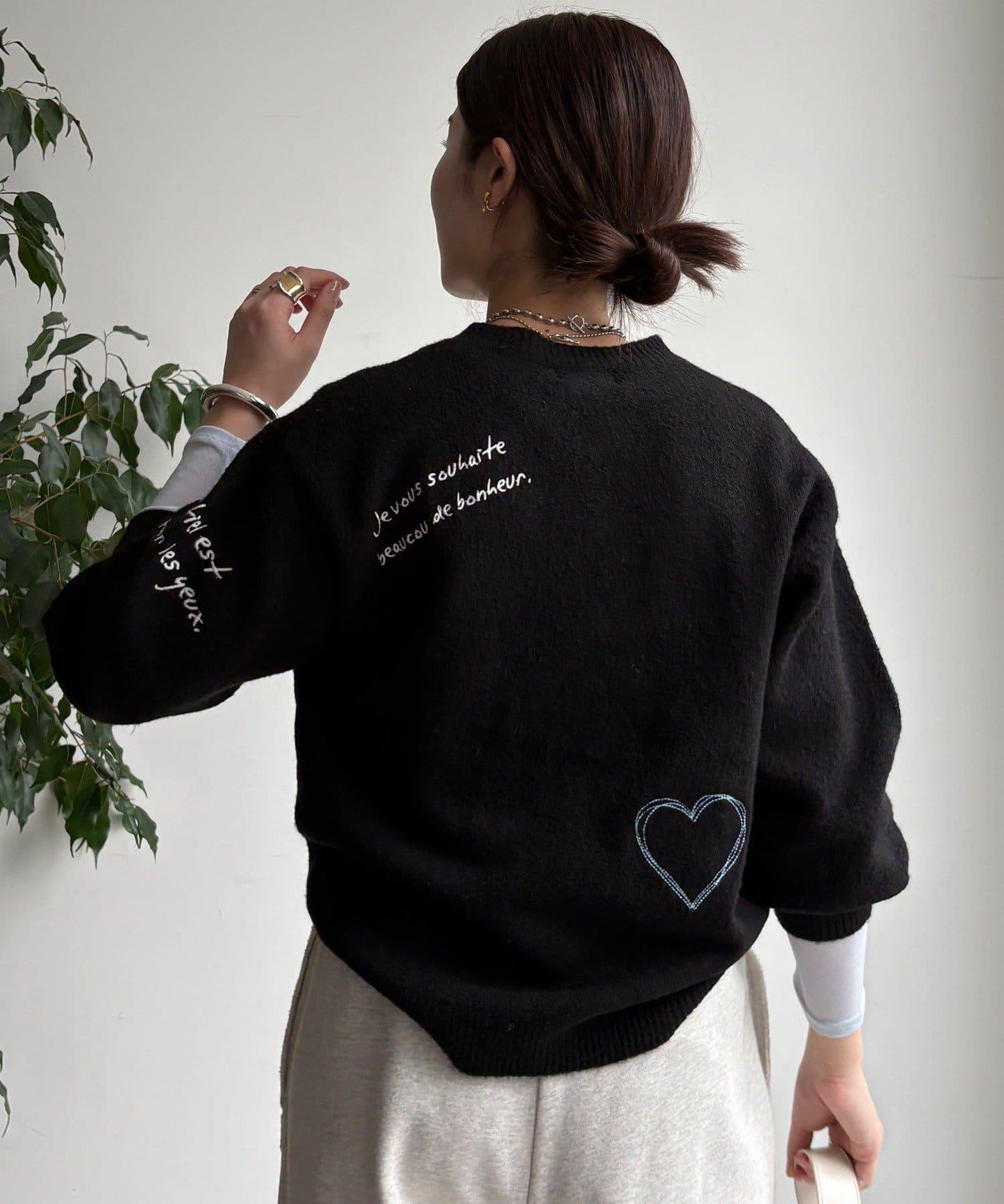 字母刺繡套頭衫