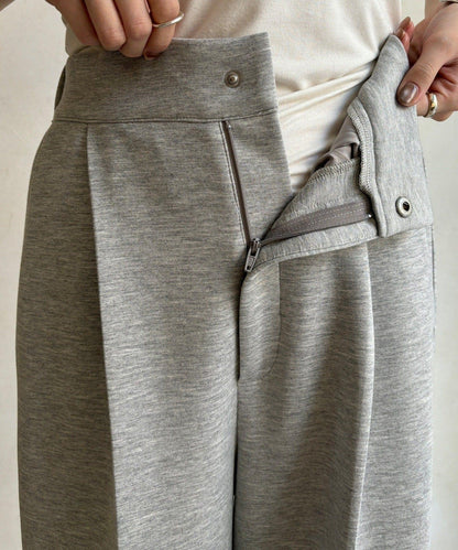 中縫壓褶西裝褲