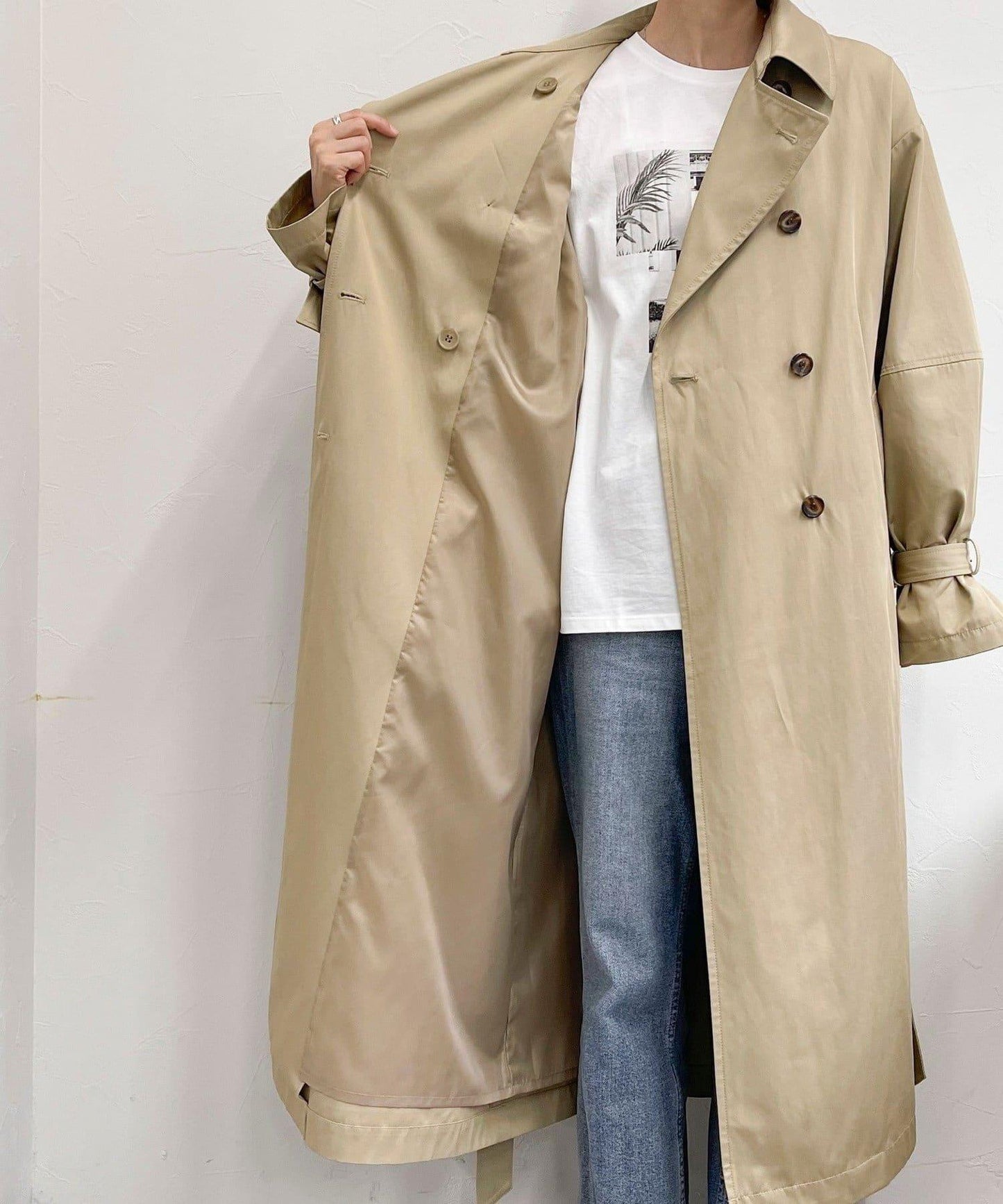 【每次即售罄的人氣單品】袖子蓬鬆設計風衣