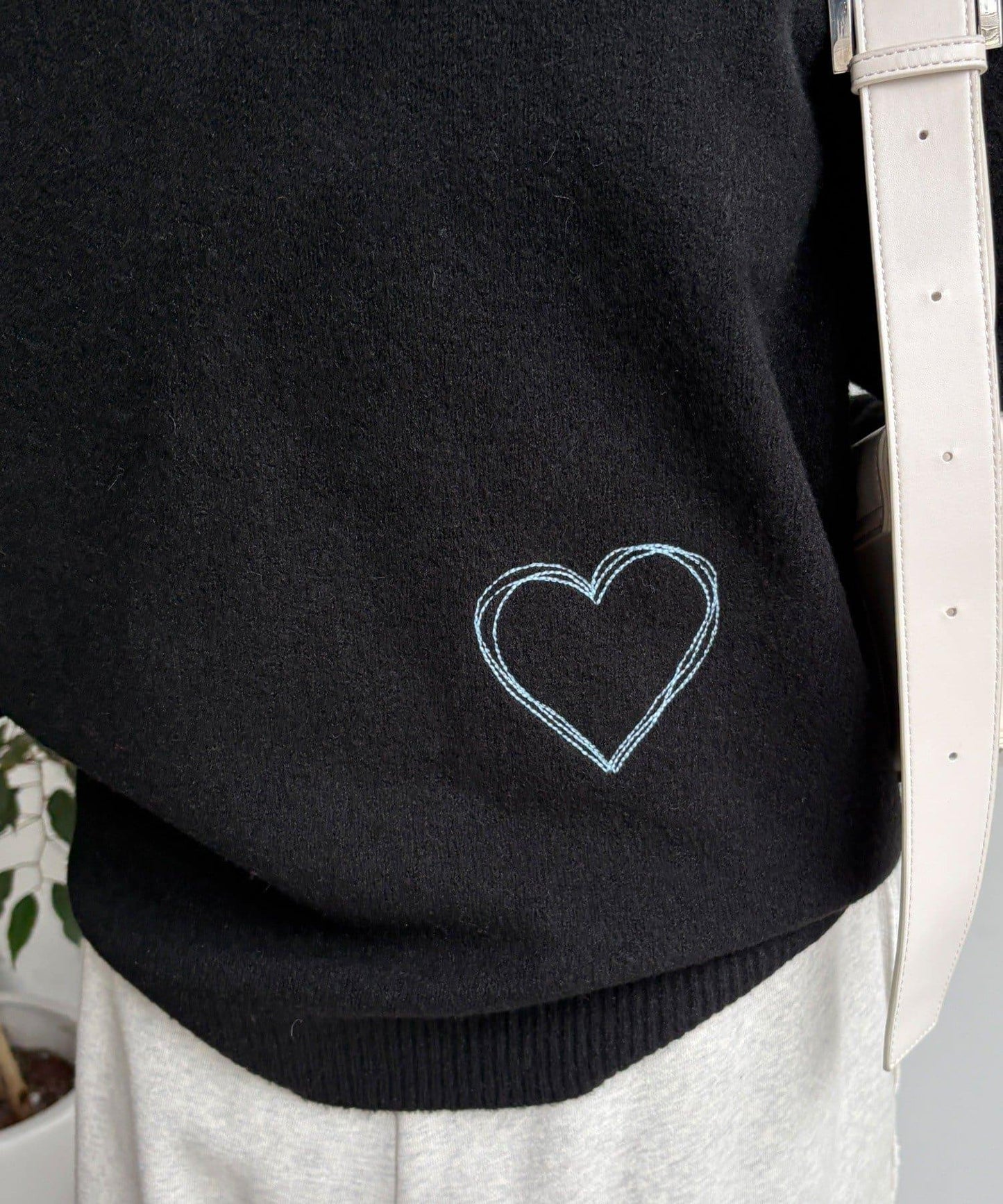 字母刺繡套頭衫