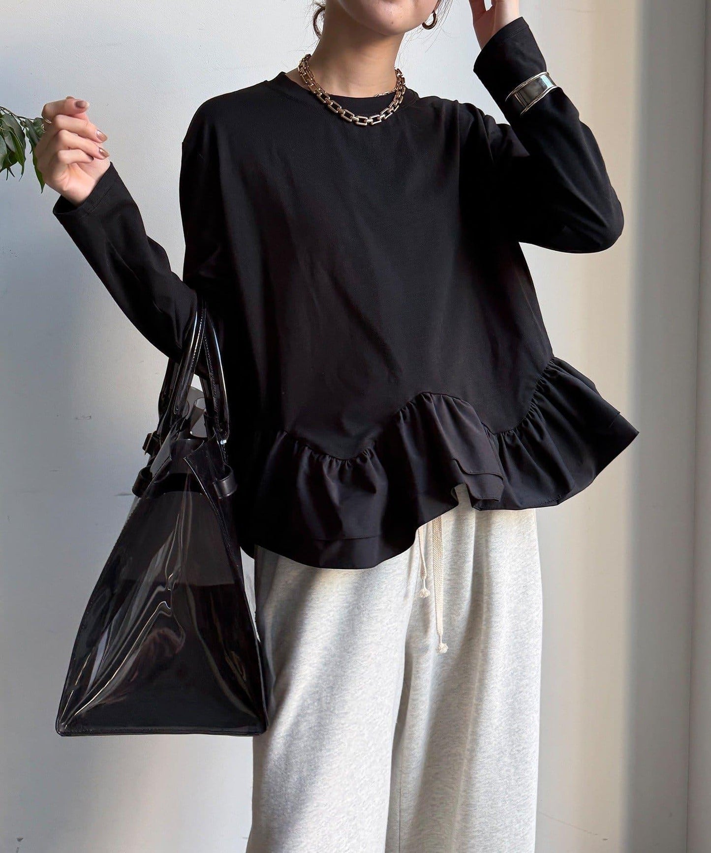 下襬異材質拼接荷葉邊T恤