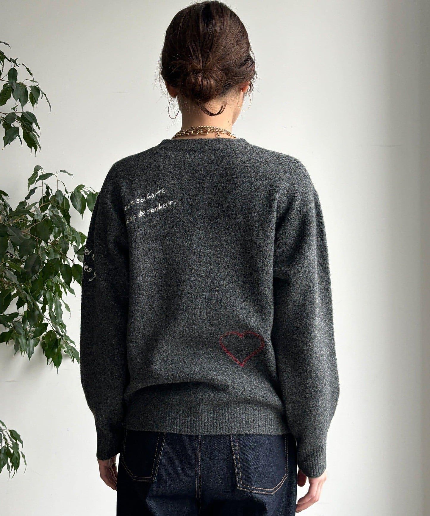 字母刺繡套頭衫