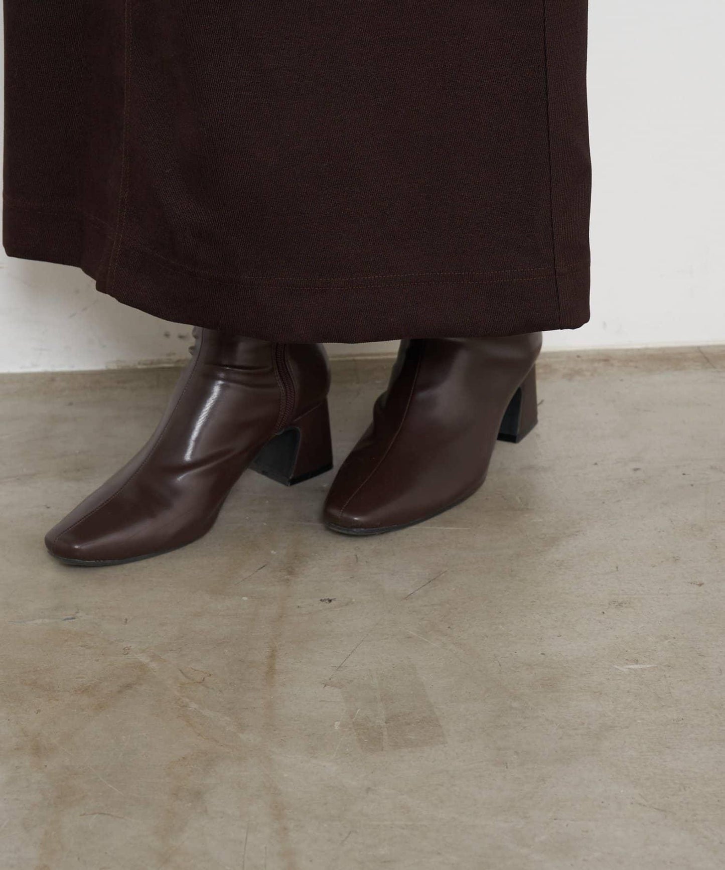 腰部拼色微絨半身裙