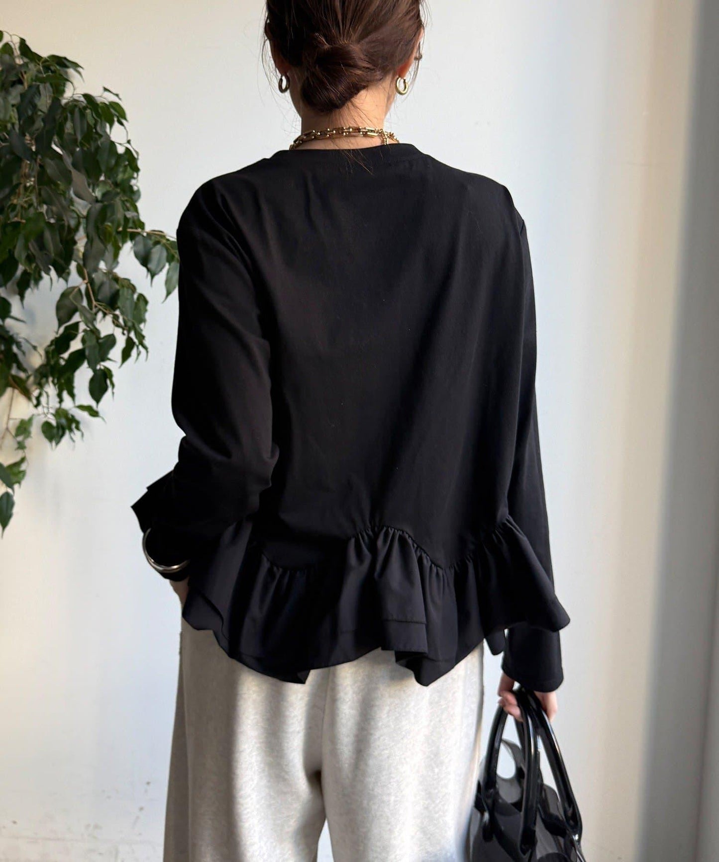 下襬異材質拼接荷葉邊T恤