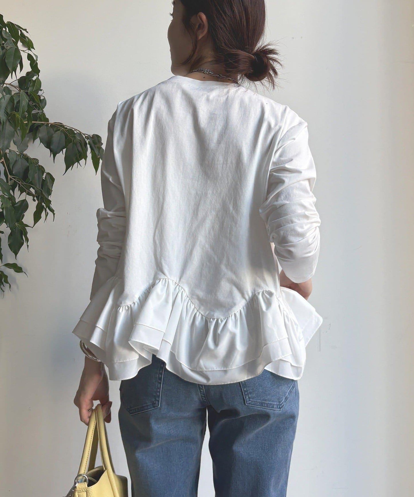 下襬異材質拼接荷葉邊T恤