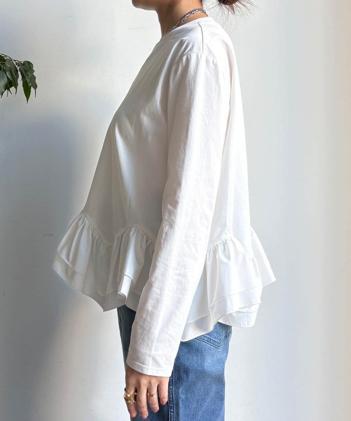 下襬異材質拼接荷葉邊T恤