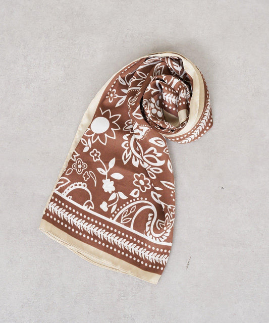 佩斯利花紋圍巾