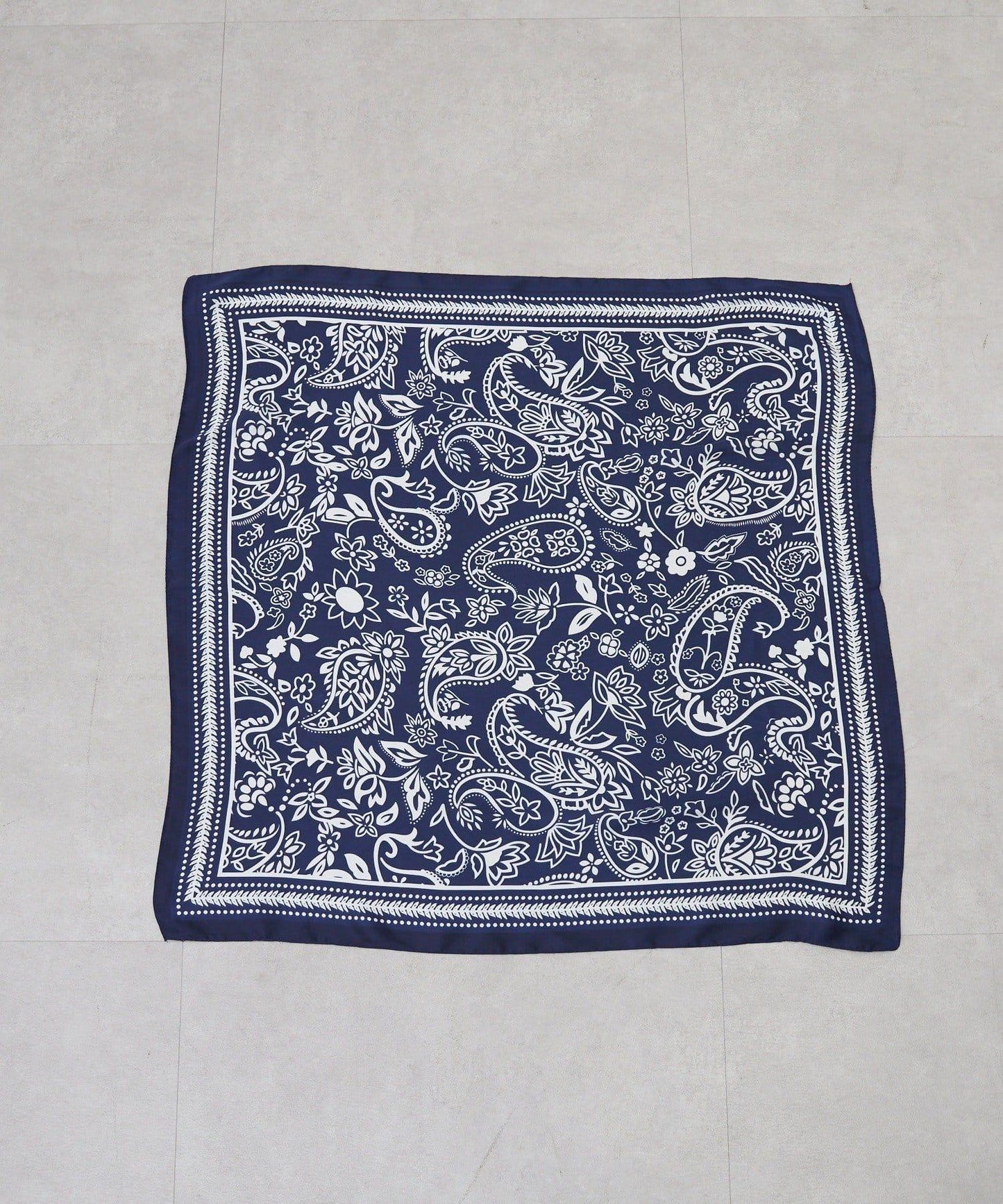 佩斯利花紋圍巾