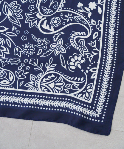 佩斯利花紋圍巾