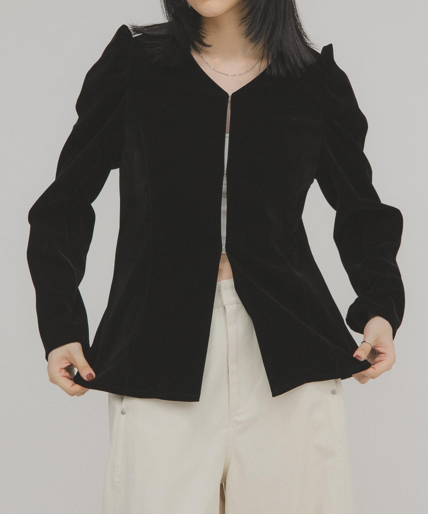 泡泡袖天鵝絨襯衫