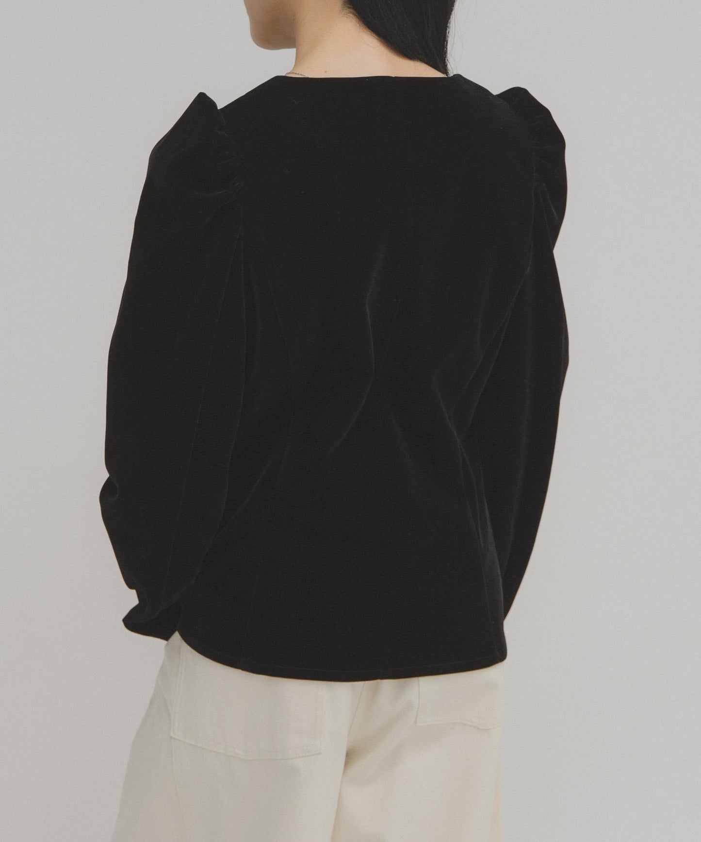 泡泡袖天鵝絨襯衫