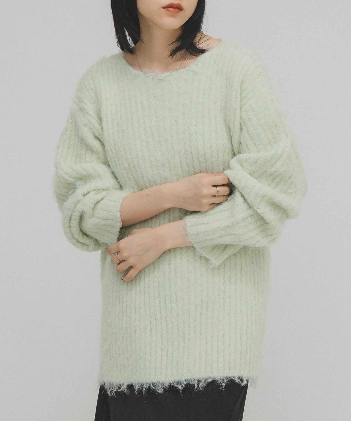 鏤空羅紋針織衫