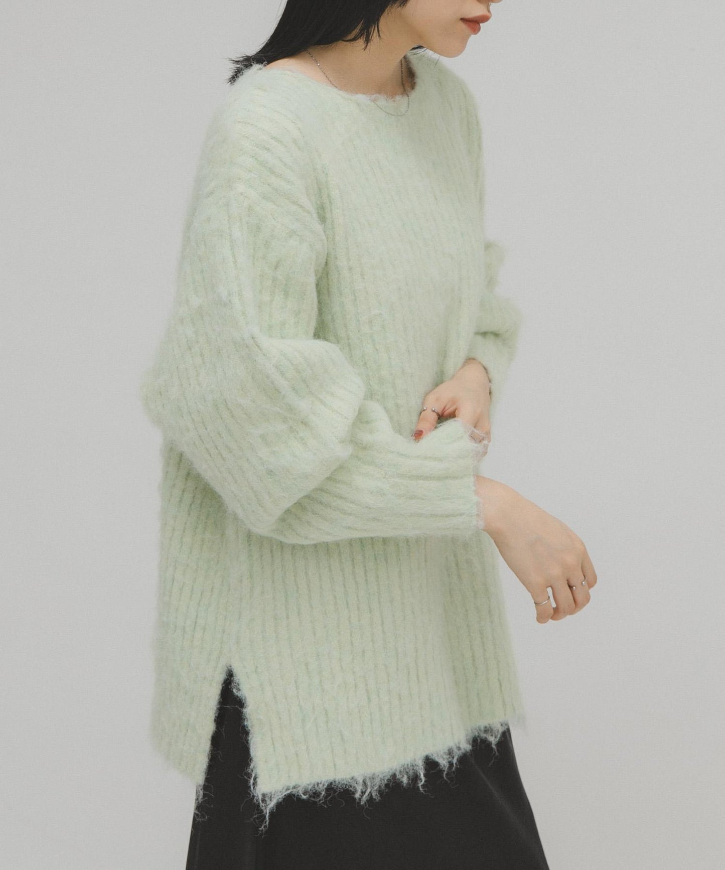 鏤空羅紋針織衫