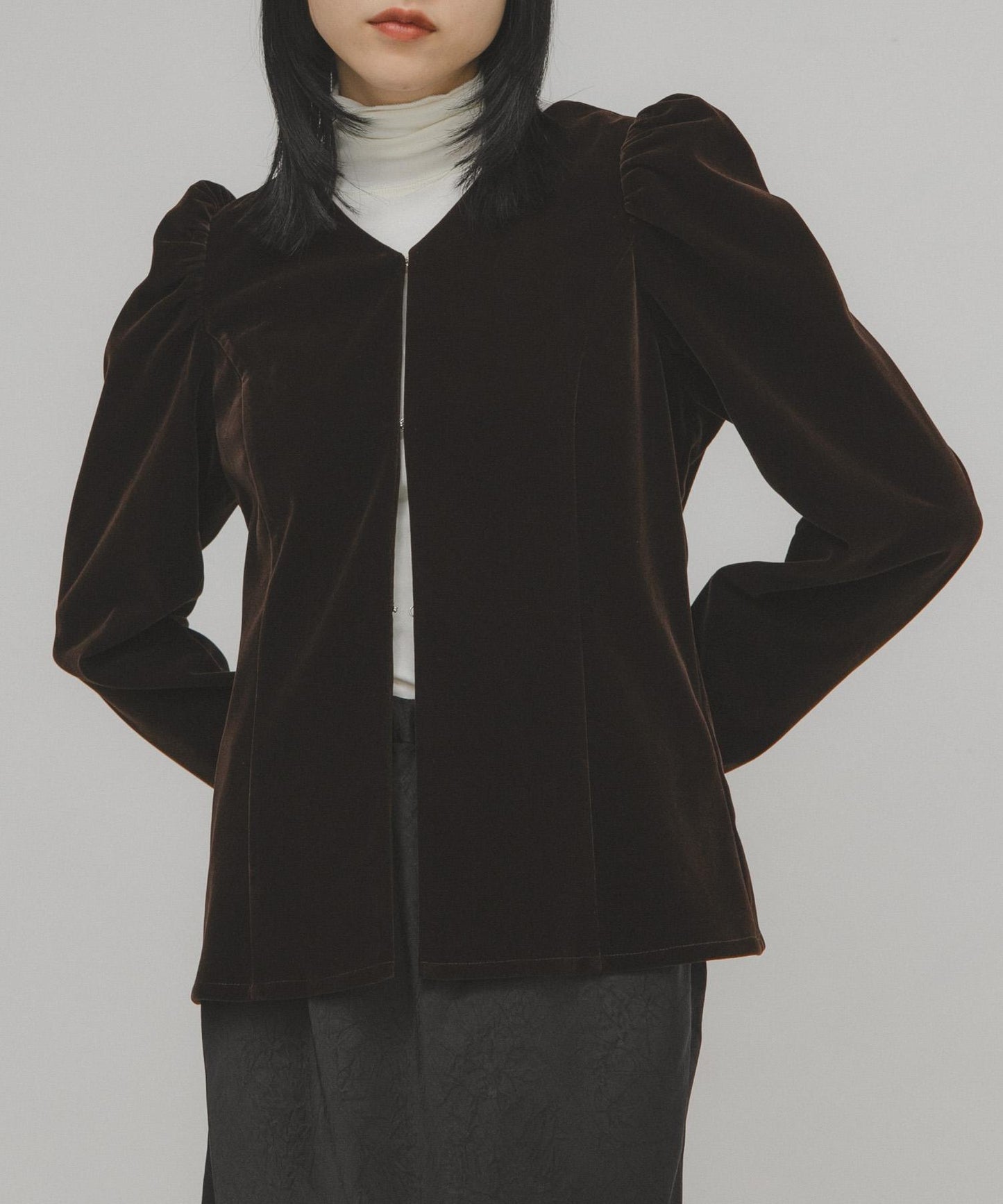 泡泡袖天鵝絨襯衫