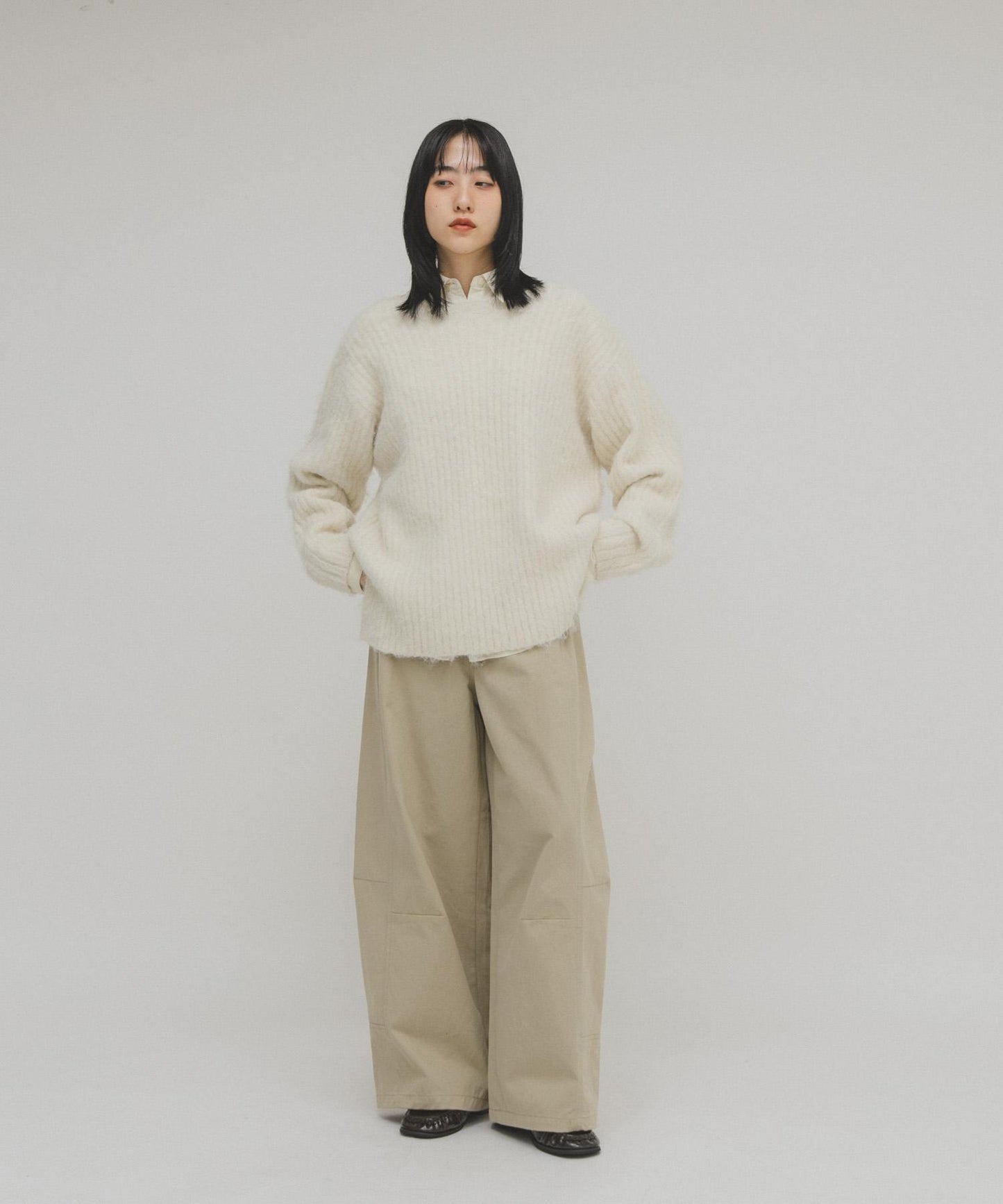 鏤空羅紋針織衫