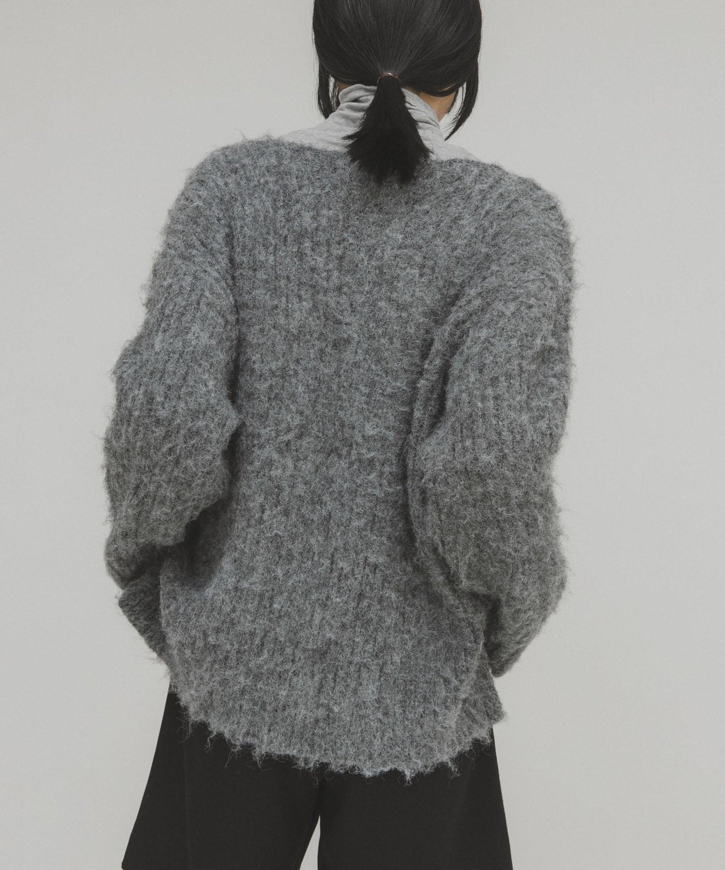 鏤空羅紋針織衫