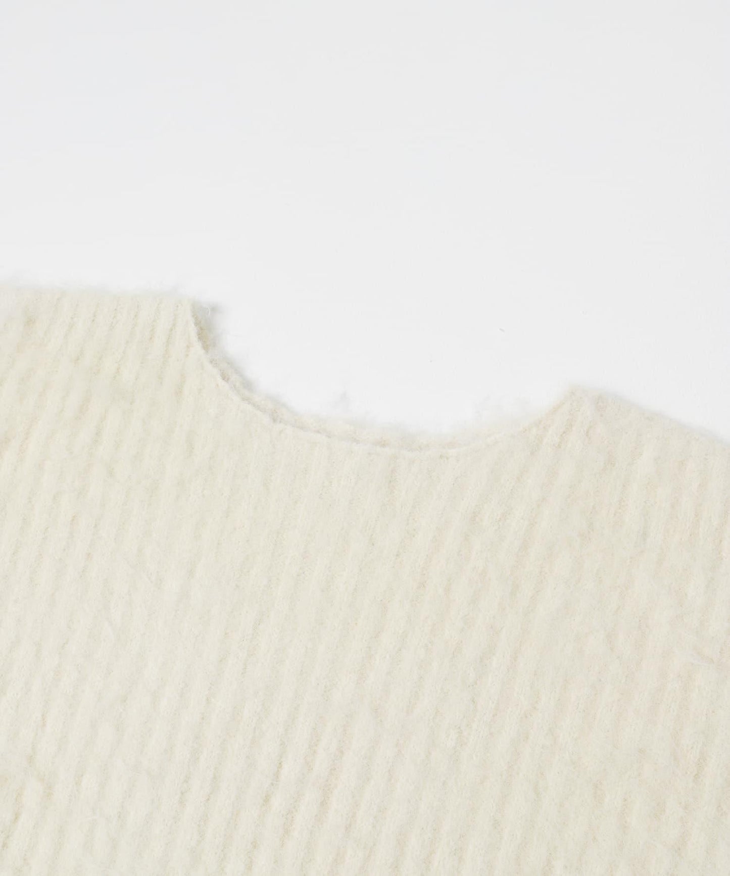 鏤空羅紋針織衫