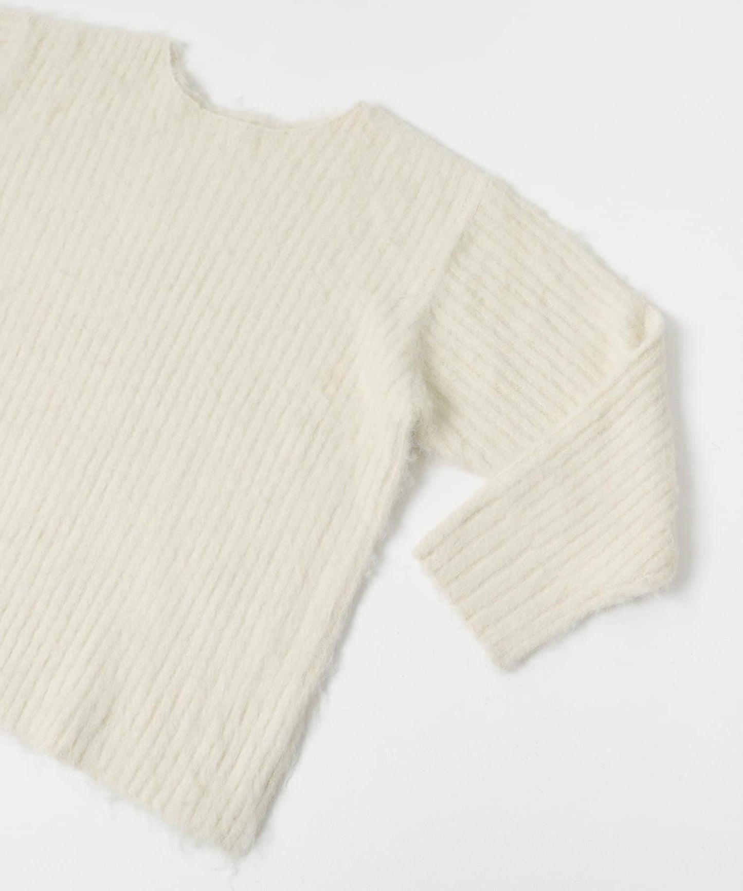 鏤空羅紋針織衫