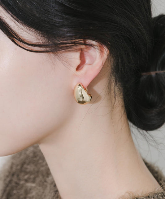 金屬質感立體耳環