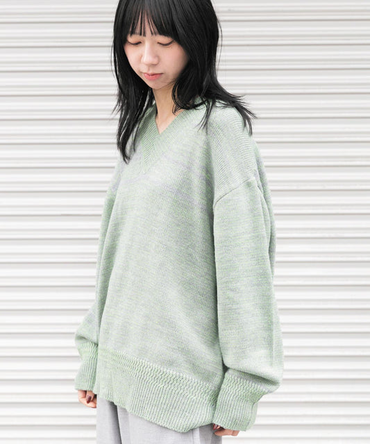 V領寬鬆條紋針織衫