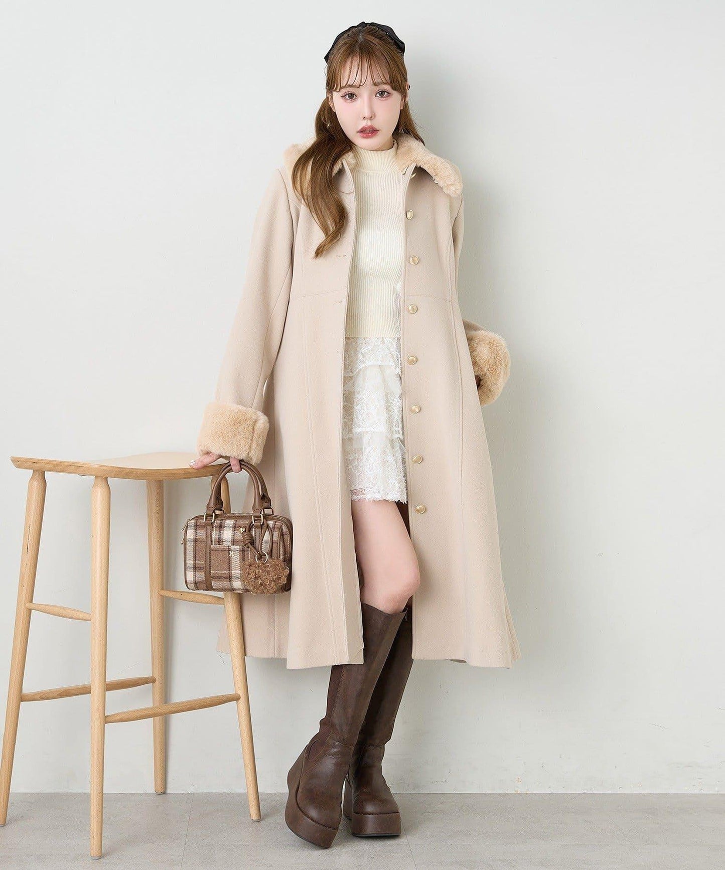 鏤空高領針織衫