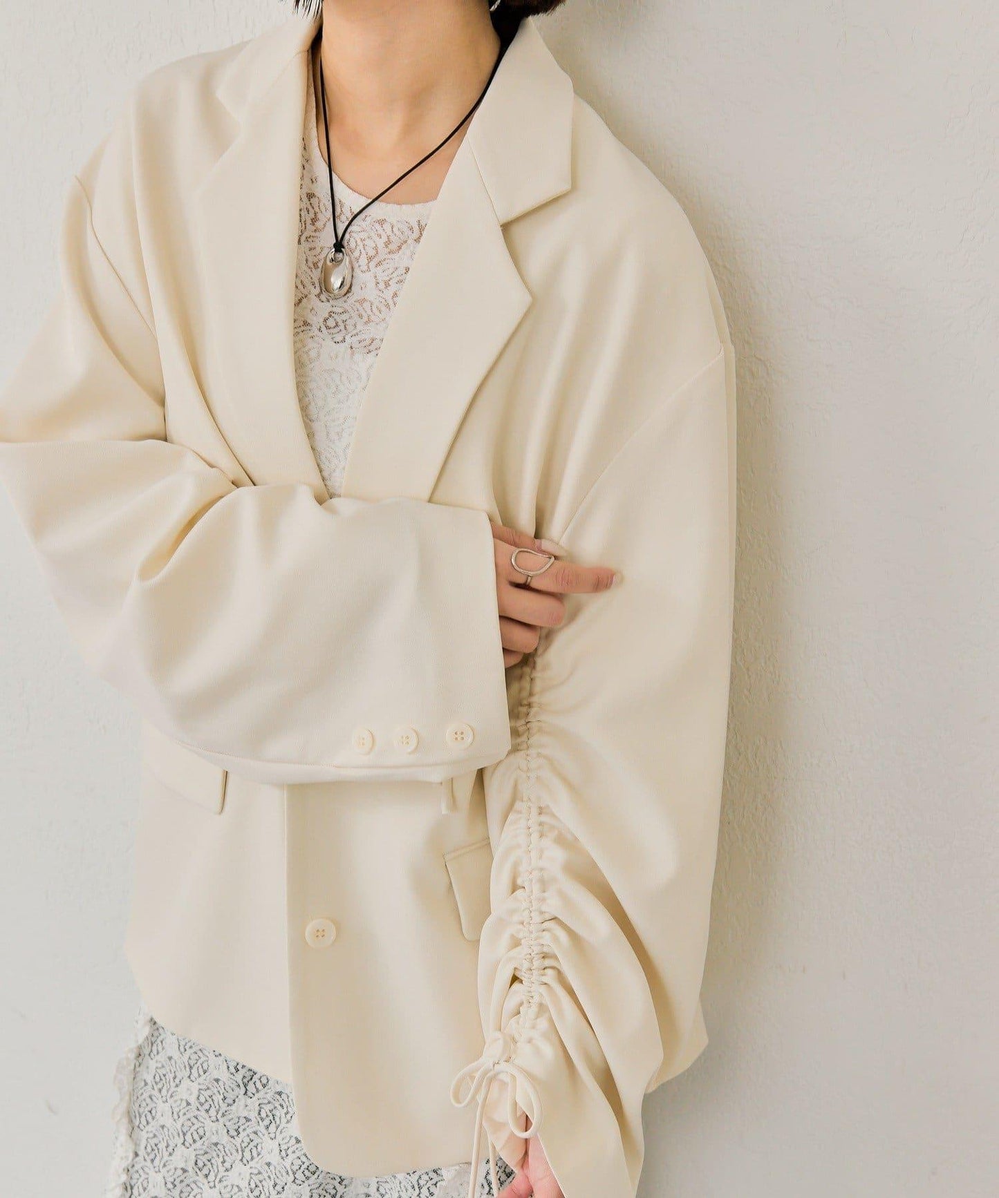 抽繩袖西裝外套