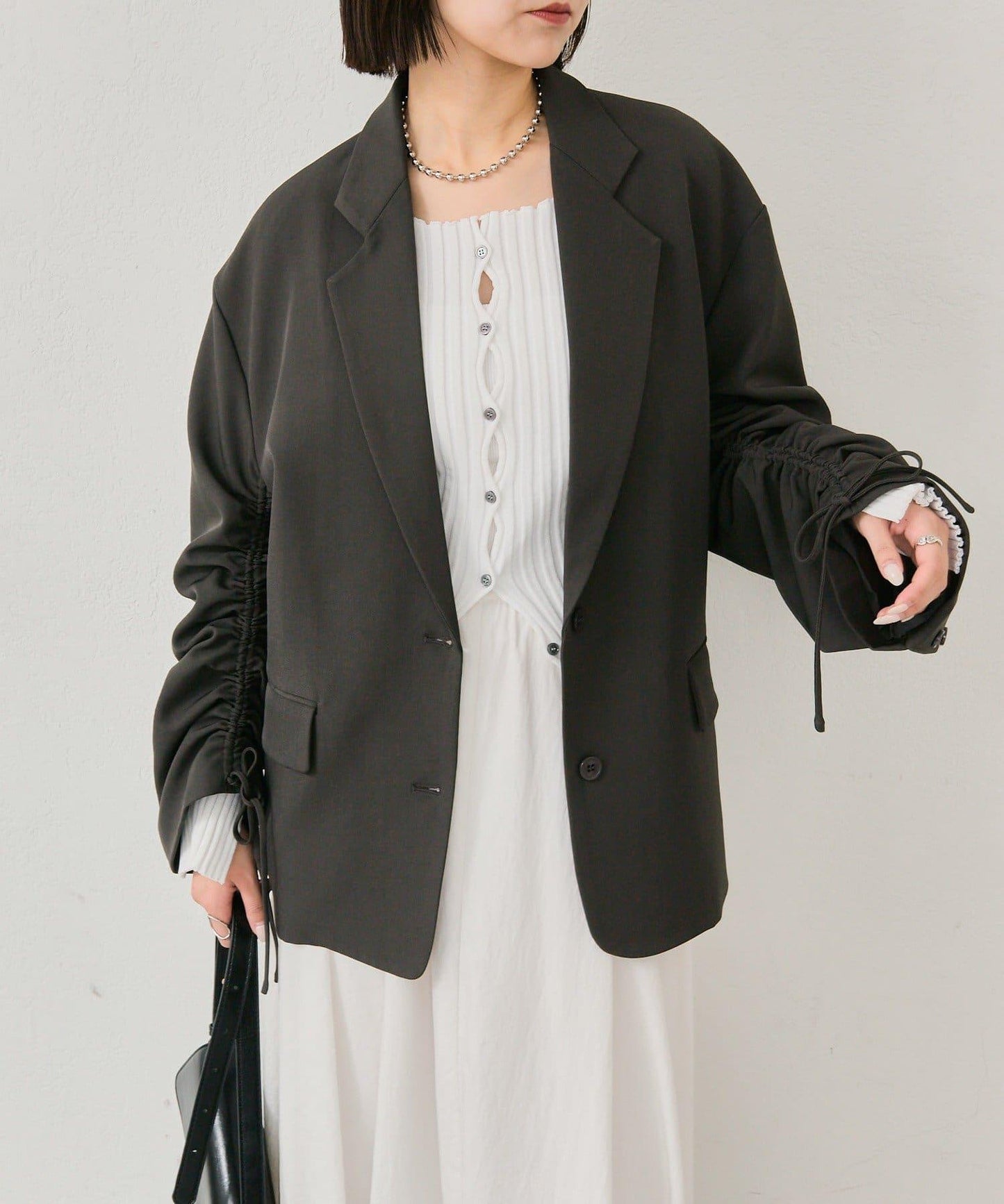 抽繩袖西裝外套