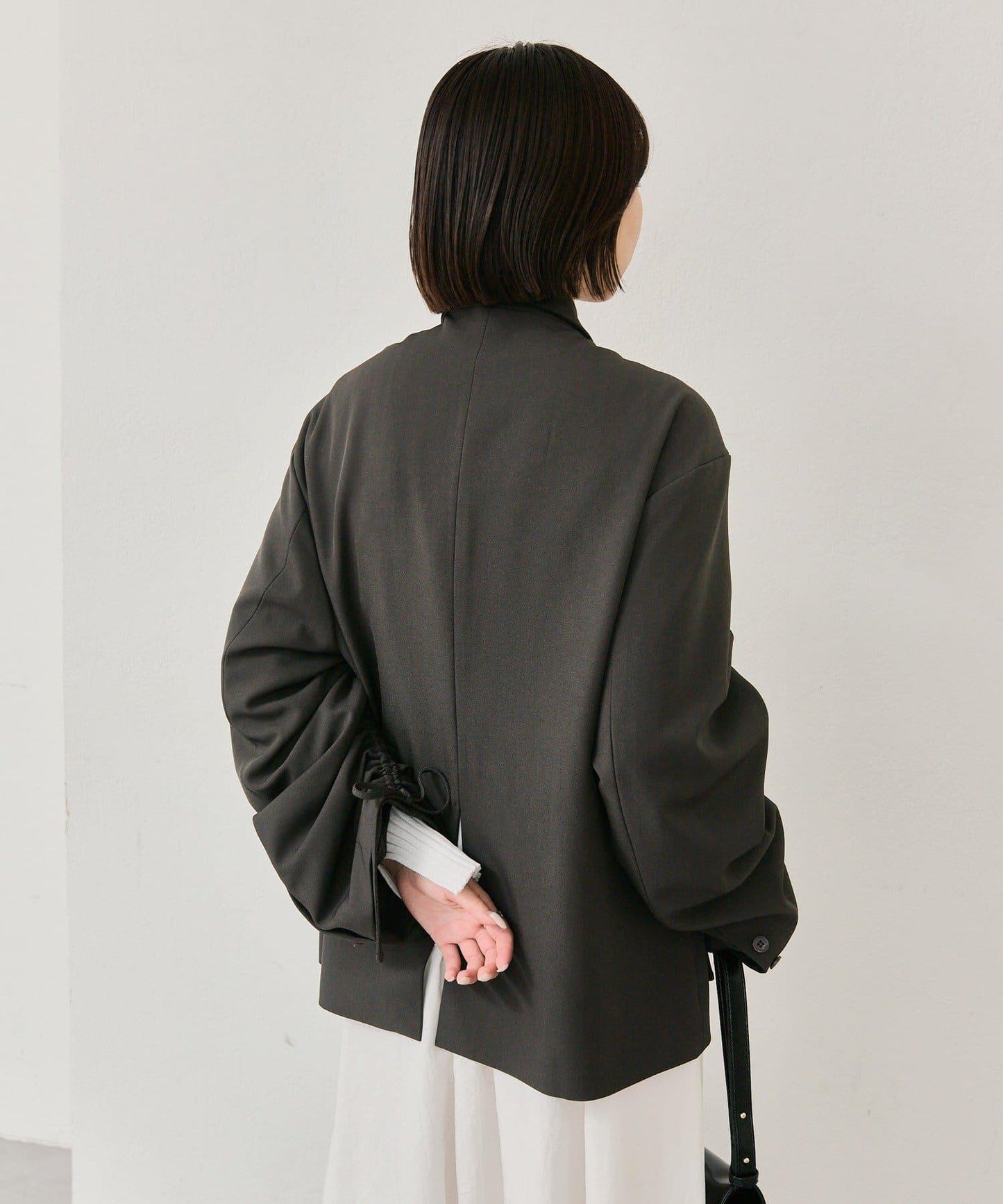 抽繩袖西裝外套