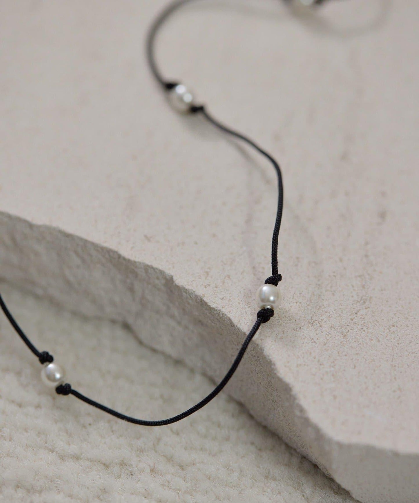 珍珠×繩帶短款項鍊