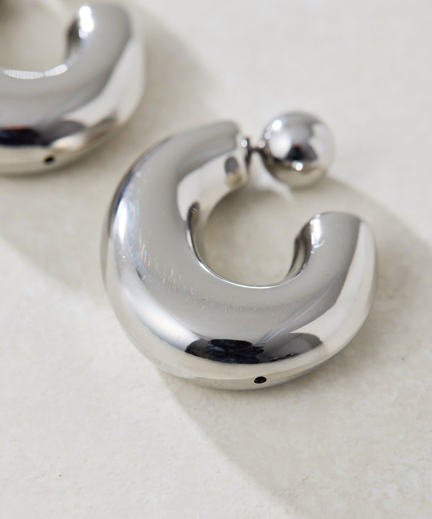 《金屬過敏適用/不鏽鋼》厚實後掛式耳環