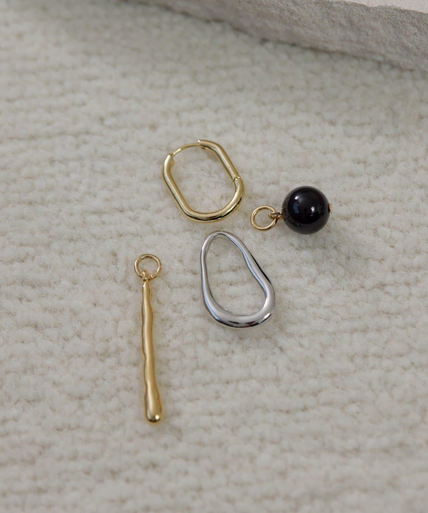 黑色多樣款圓環耳環