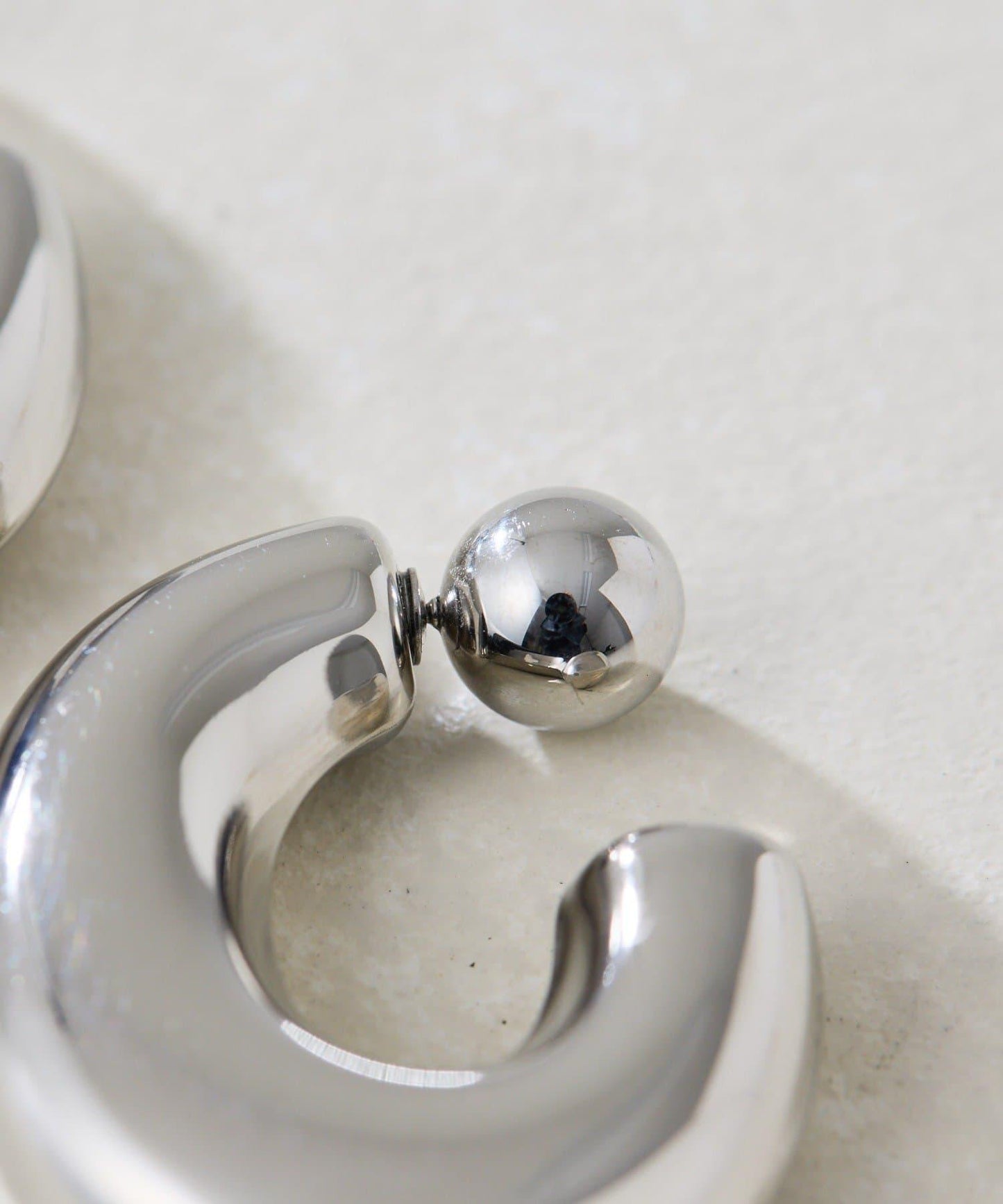 《金屬過敏適用/不鏽鋼》厚實後掛式耳環