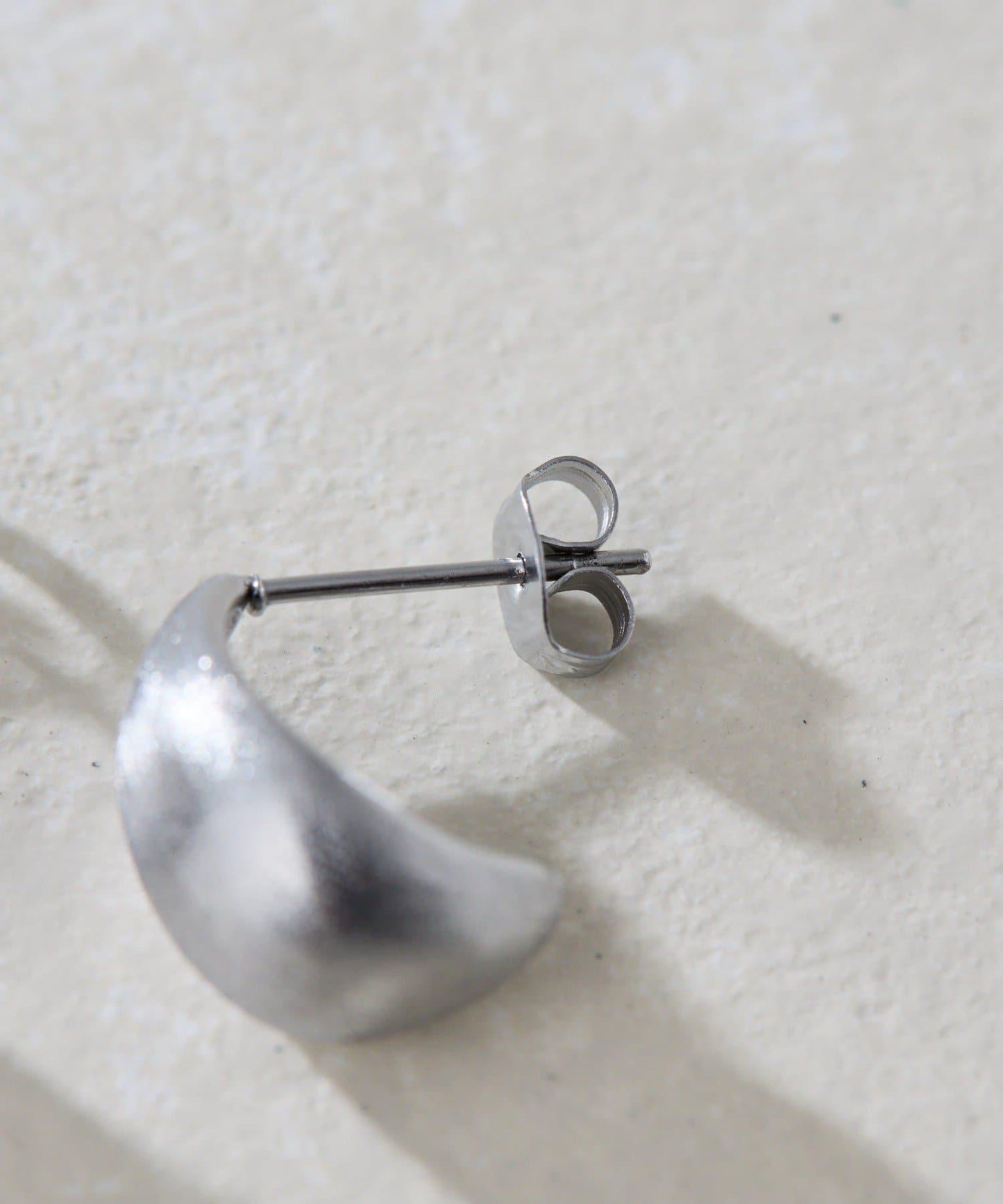 金屬過敏適用/不鏽鋼緞面水滴耳環