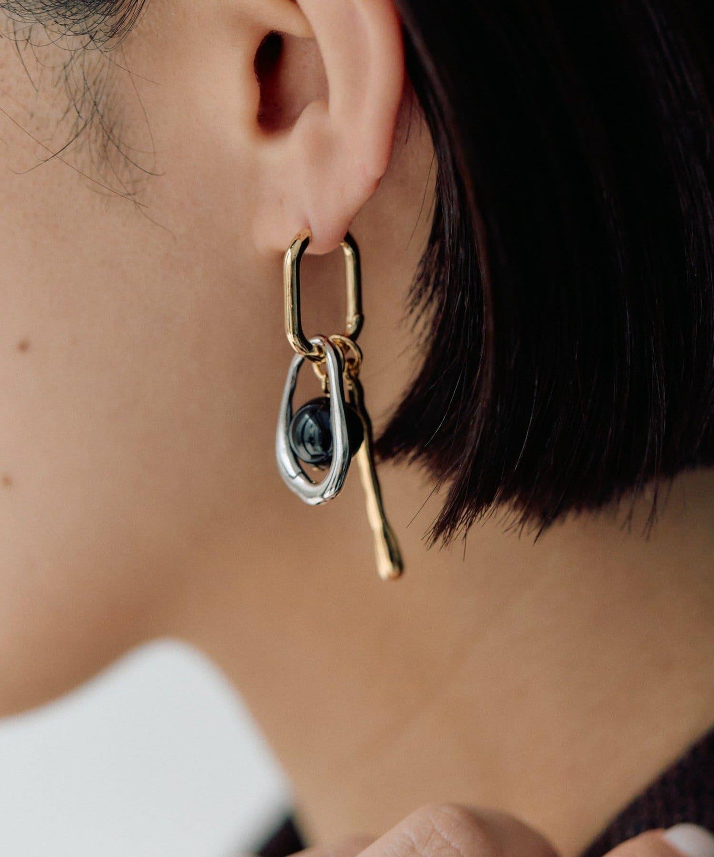 黑色多樣款圓環耳環