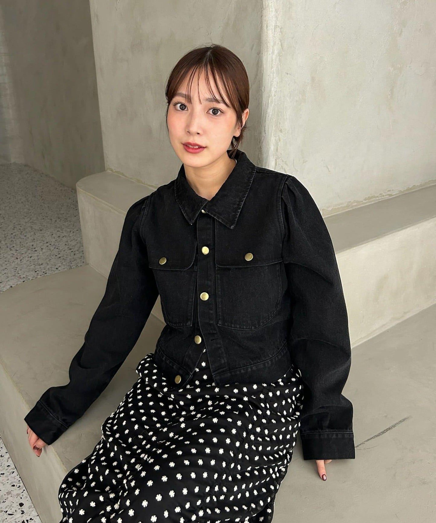 金色紐扣牛仔泡泡袖夾克