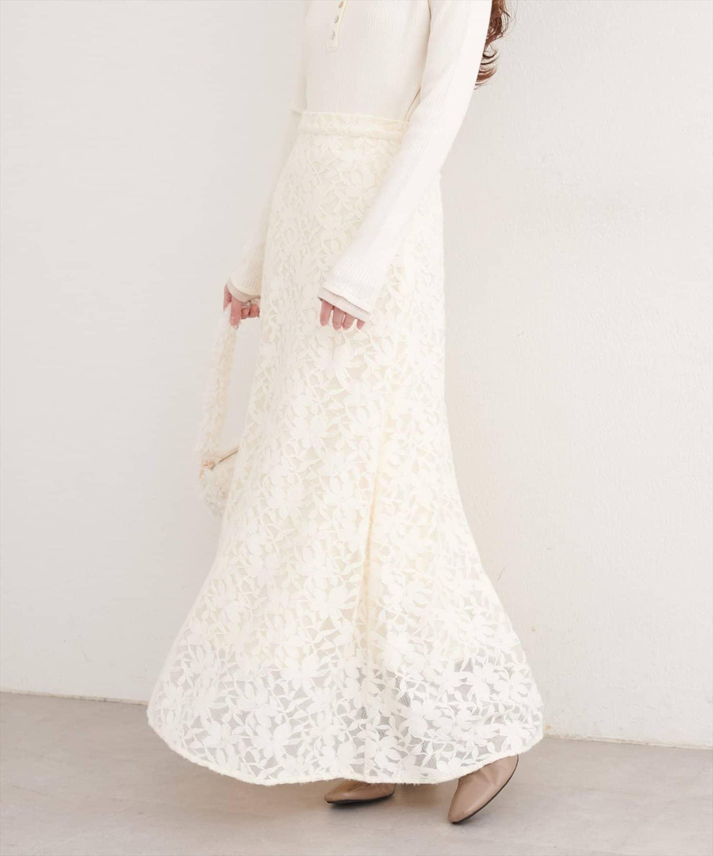 磨毛蕾絲半身裙