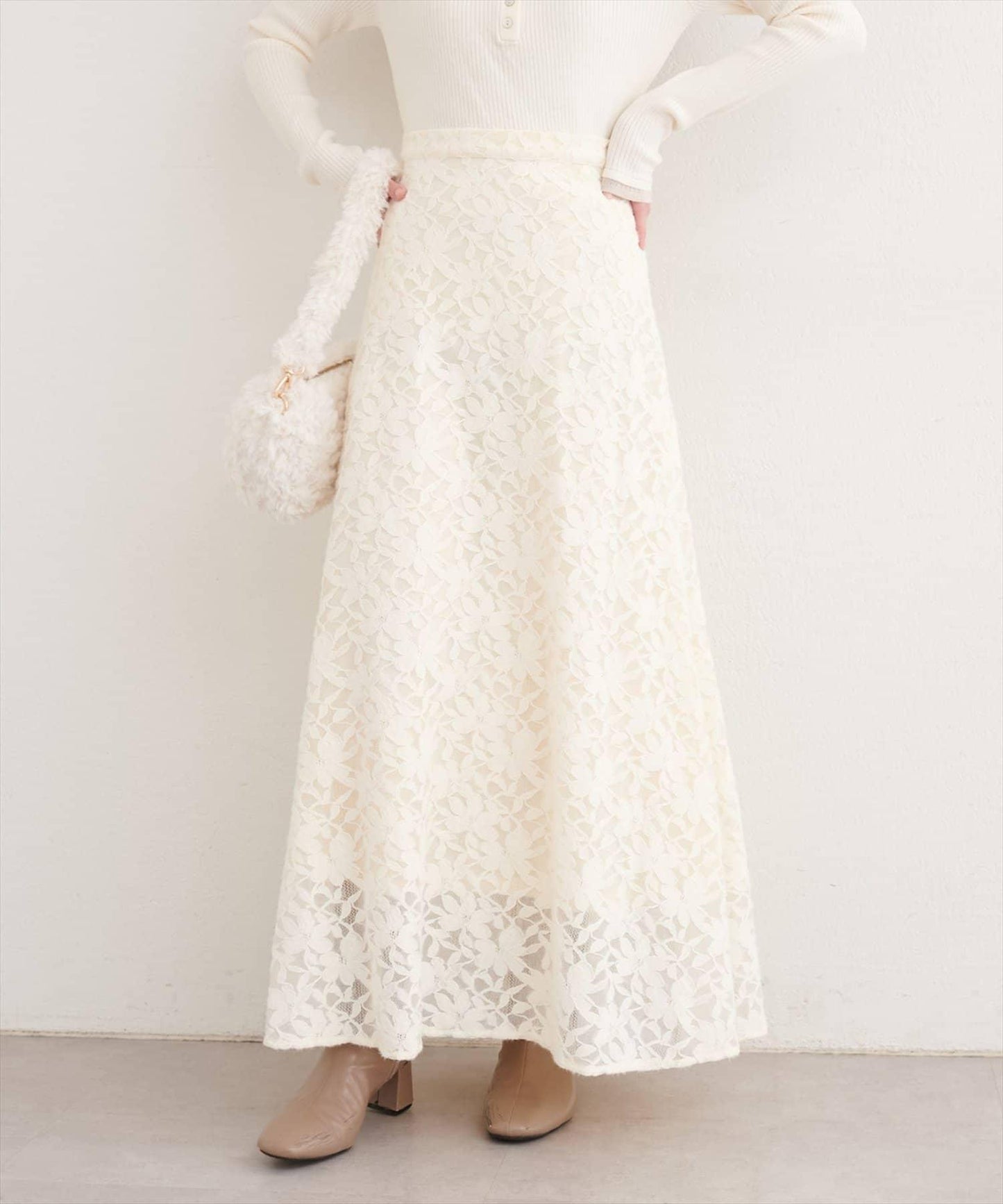 磨毛蕾絲半身裙