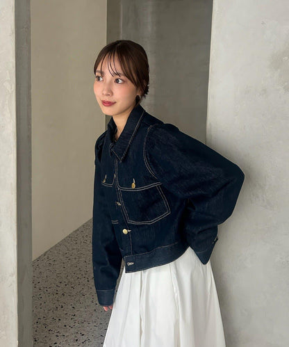 金色紐扣牛仔泡泡袖夾克