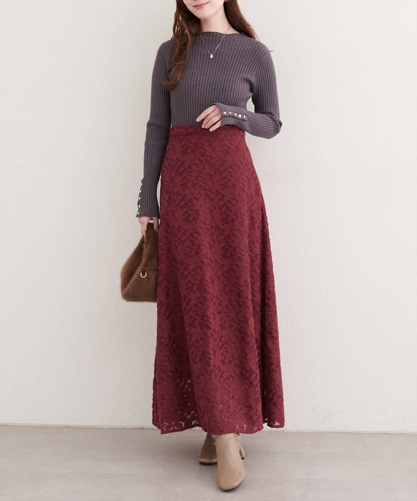 磨毛蕾絲半身裙