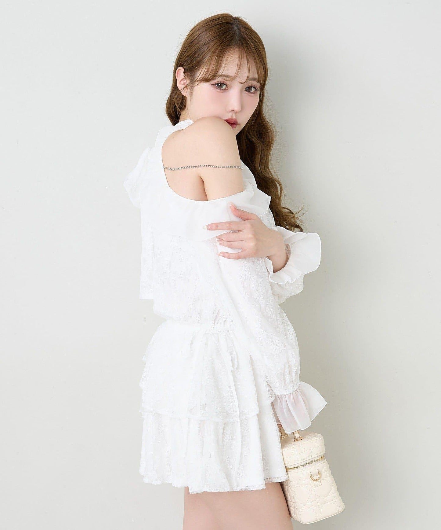 肩部珠飾無袖背心長款上衣