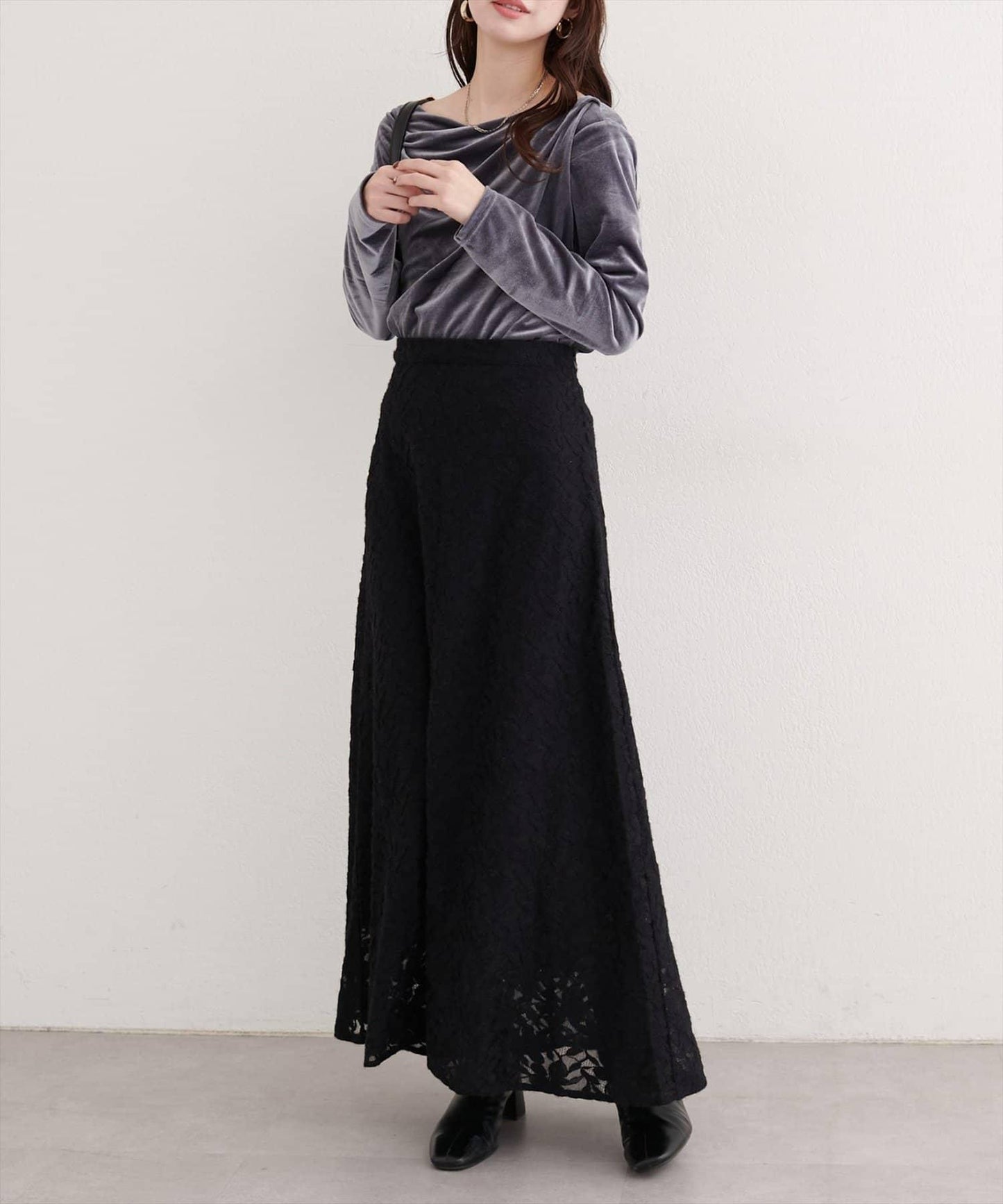 磨毛蕾絲半身裙