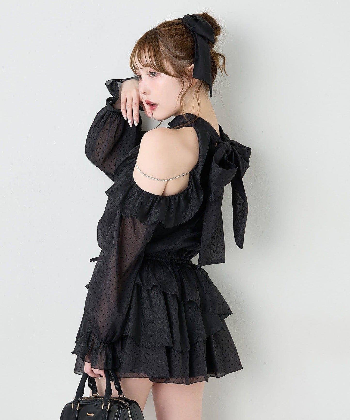 肩部珠飾無袖背心長款上衣