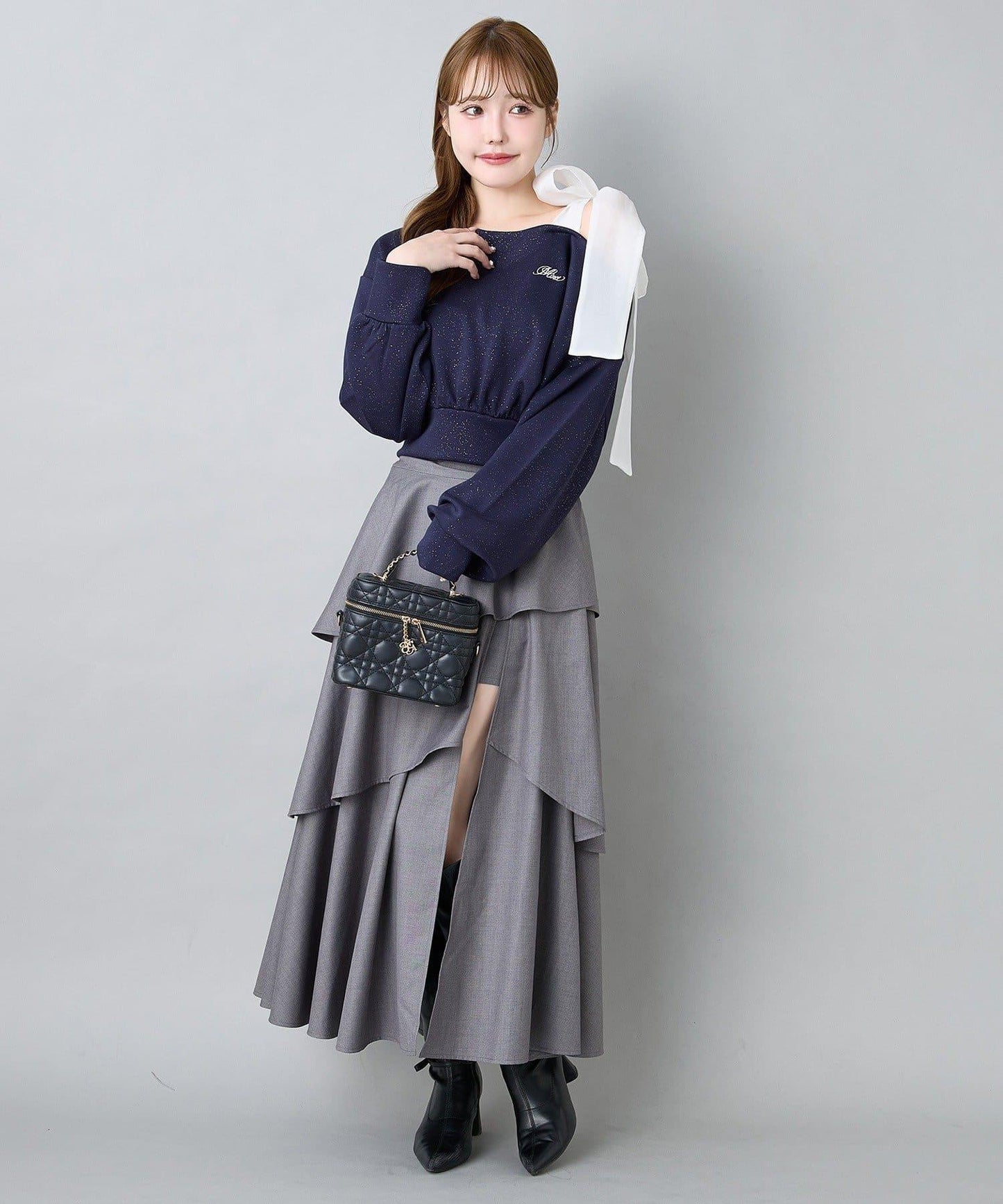 後背繫帶開衩層疊半身裙