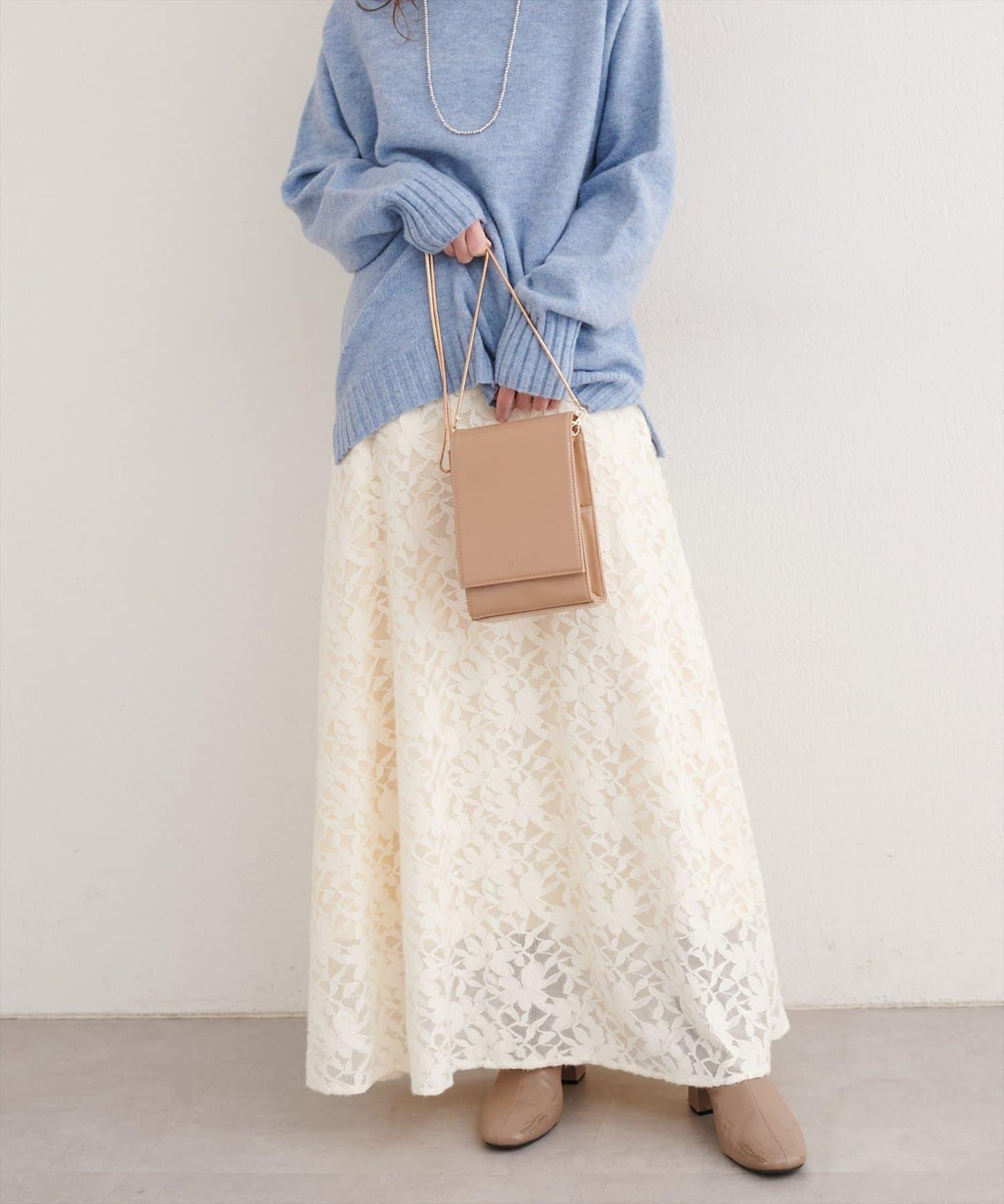 磨毛蕾絲半身裙